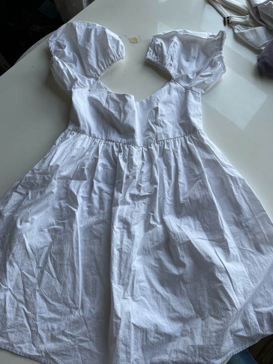 Ciao Lucia Dresses & Skirts - Ciao Lucia White Gathered Waist Sleeveless Dress